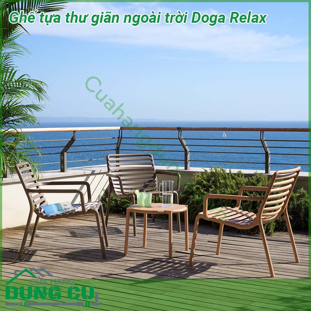 Ghế tựa thư giãn ngoài trời Doga Relax có thiết kế uốn cong mềm mại với chất liệu nhựa polypropylene sợi thủy tinh có màu đồng nhất với các chất phụ gia UV  Có thể xếp chồng lên nhau  Kết thúc mờ  Với chân chống trượt  Đệm có sẵn để đặt hàng  Nhựa có thể tái chế