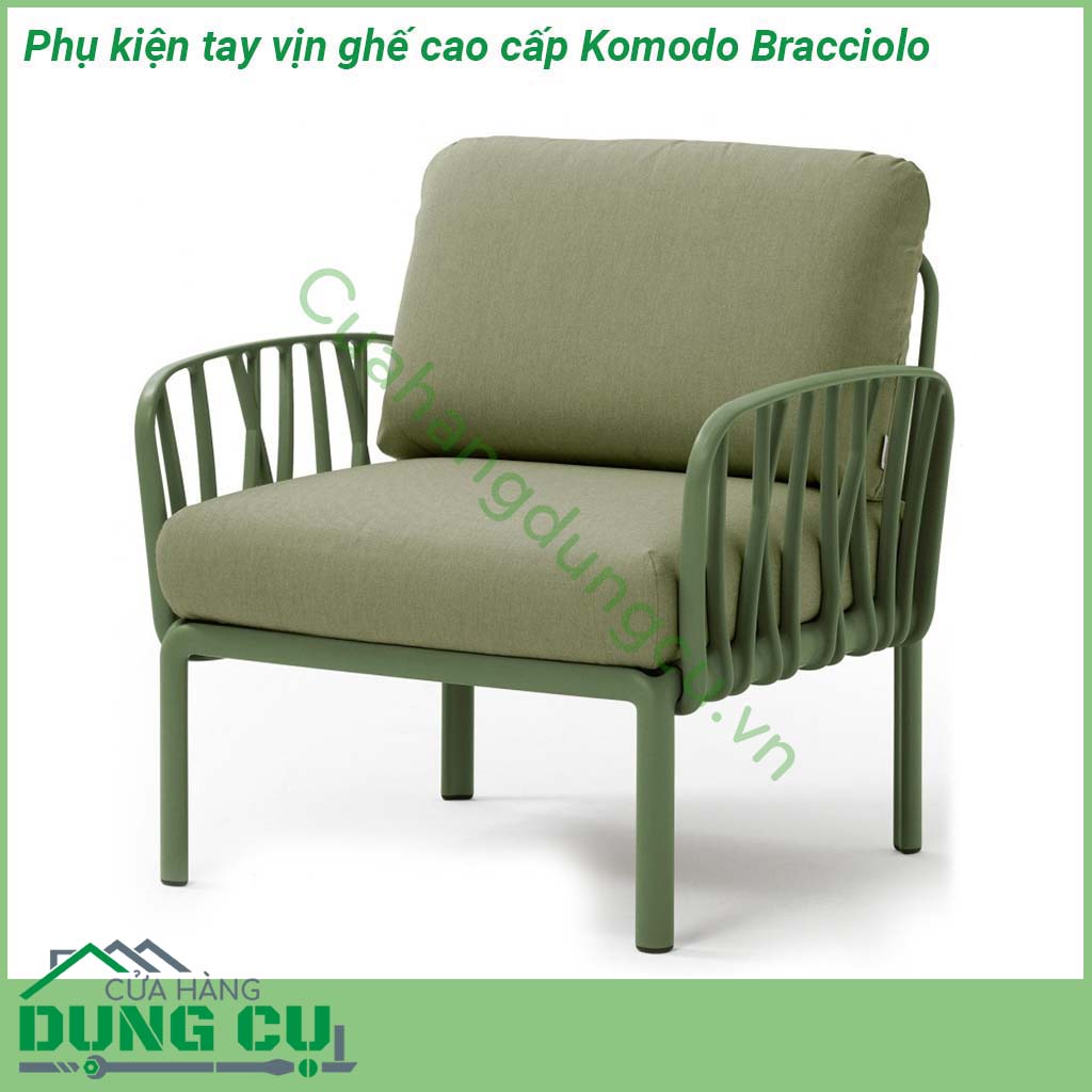 Phụ kiện tay vịn ghế cao cấp Komodo Bracciolo với thiết kế trang nhã lấy cảm hứng từ cành cây bạn có thể biến chiếc ghế bành và nội thất KOMODO trở nên thật đặc biệt  Tay vịn có thể cố định ở cả hai bên bằng polypropylene có thể tái chế và chống tia UV cũng như thời tiết xấu