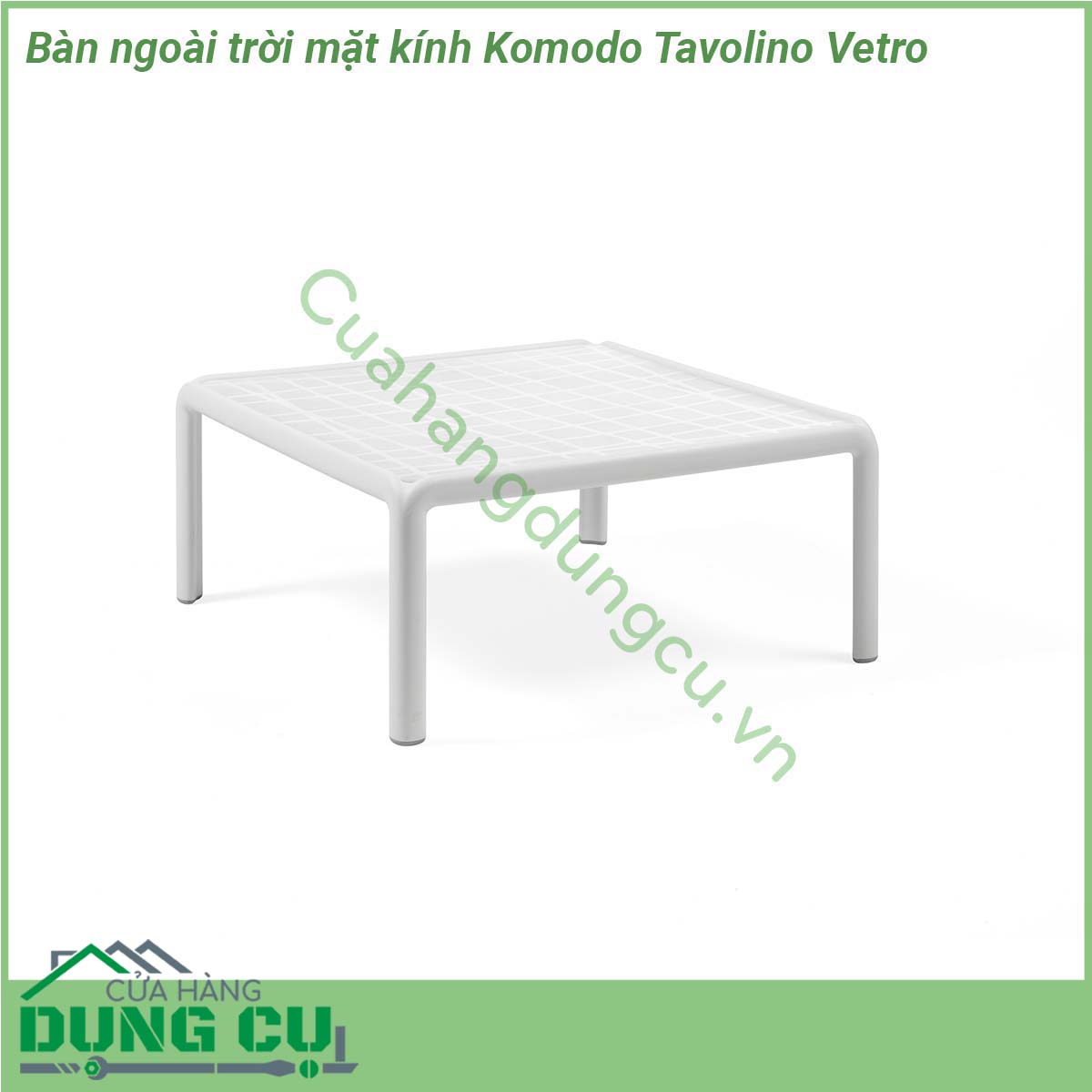 Bàn ngoài trời mặt kính Komodo Tavolino Vetro được làm từ chất liệu Polypropylene pha sợi thủy tinh cao cấp được xử lý tia UV chịu được thời tiết mưa nắng khắc nghiệt Rất thích hợp với sân vườn ngoài trời