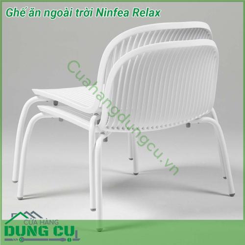 Ghế ăn ngoài trời Ninfea Relax được làm từ chất liệu Polypropylene pha sợi thủy tinh cao cấp được xử lý tia UV chịu được thời tiết mưa nắng khắc nghiệt thích hợp với sân vườn ngoài trời