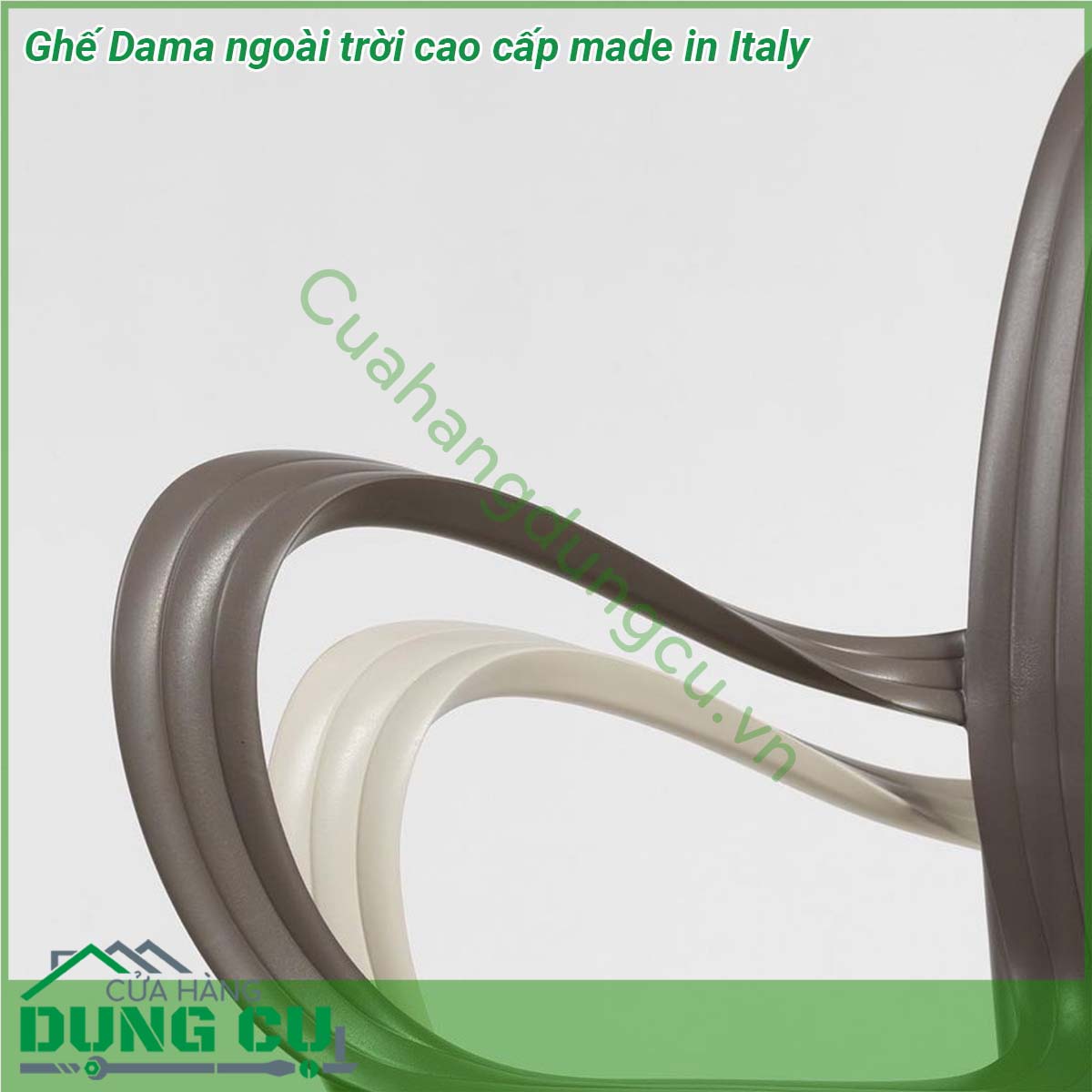 Ghế Dama ngoài trời cao cấp made in Italy một chiếc ghế có tay vịn bằng nhựa PP nguyên cao cấp pha sợi thủy tinh và lớp hoàn thiện mờ  Thích hợp cho sử dụng trong nhà và ngoài trời  Chân nhôm sơn phủ đồng màu với lưng và đệm thành một khối thống nhất