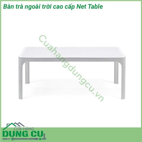 Bàn trà ngoài trời cao cấp Net Table được làm bằng nhựa polypropylene sợi thủy tinh chống chịu thời tiết tia cực tím của NARDI của Ý Thiết kế bàn thấp thanh lịch với mặt trên hình chữ nhật có hoa văn đục lỗ có khả năng thoát nước mưa hiệu quả