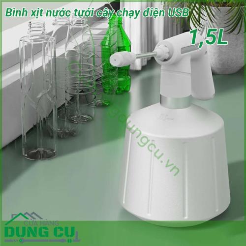 Bình xịt nước tưới cây chạy điện USB dung tích 1 5L được làm bằng chất liệu bền và có tay cầm ABS công thái học  Có hai phương pháp phun tia nước và sương mù mịn Vòi xoay 360 độ cho phép bạn điều chỉnh mẫu phun nước khi cần thiết