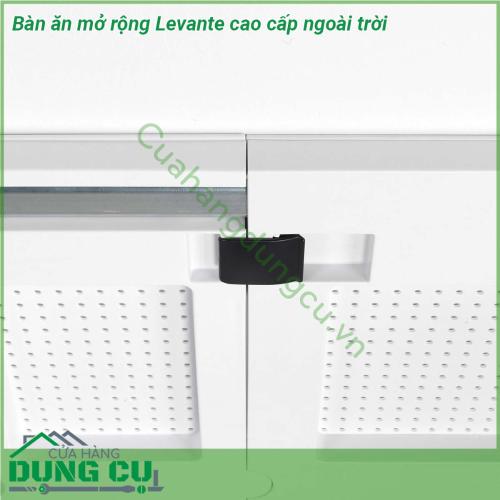 Bàn ăn mở rộng Levante cao cấp ngoài trời là sản phẩm được thiết kế với kiểu dáng sang trọng cao cấp nhưng vẫn trở nên tối giản thích hợp cho mọi không gian Sản phẩm bàn sân vườn này được nhập khẩu từ Ý mang một nét đẹp vừa cổ điển vừa hiện đại