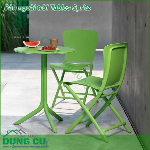 Bàn ngoài trời Tables Spritz được làm từ chất liệu Polypropylene pha sợi thủy tinh cao cấp được xử lý tia UV chịu được thời tiết mưa nắng khắc nghiệt Rất thích hợp với sân vườn ngoài trời