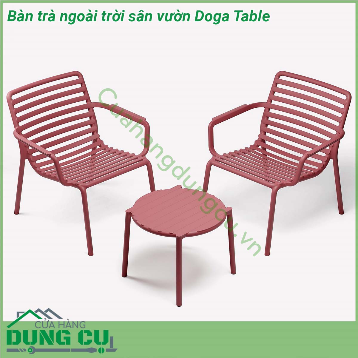 Bàn trà ngoài trời sân vườn Doga Table được làm bằng chất liệu nhựa polypropylene với phụ gia chống tia UV chịu áp suất cao và có khả năng tái chế  Mặt bàn được thiết kế hình tròn thể hiện sự gần gũi nhẹ nhàng Với kích thước nhỏ gọn vô cùng tiện lợi chính là một sự lựa chọn hoàn hảo cho không gian sân vườn ngoài trời