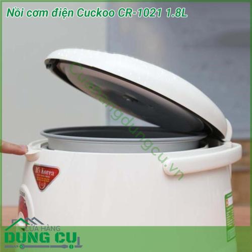 Nồi cơm điện Cuckoo CR-1021 1 8L sở hữu thiết kế nhỏ gọn màu trắng trang nhã tô điểm cho mọi gian bếp thêm sang trọng Không chỉ nấu cơm thơm ngon chiếc nồi cơm điện này còn được sử dụng để nấu cháo làm bánh nấu xôi…Với dung tích 1 8 lít công suất 650W giúp nấu cơm chín nhanh chiếc nồi cơm điện này sẽ là một trợ thủ đắc lực cho những bữa cơm thơm ngon của gia đình bạn  