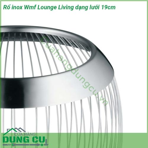 Rổ inox Wmf Lounge Living dạng lưới 19cm được làm từ thép không gỉ Cromargan® 18 10 đã được thử nghiệm và kiểm tra Điều này áp dụng cho các dây hẹp cũng như cho vòng kim loại kéo dài phần mở dốc về phía trước và phần đế Chất liệu cao cấp đảm bảo độ bền và dễ dàng chăm sóc Nhờ tay nghề cẩn thận Rổ inox WMF Korb groß 19 cm Lounge Living vẫn giữ được hình dáng lâu dài bất chấp những sợi dây chằng chịt