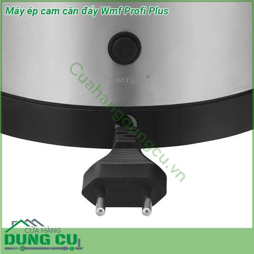 Máy ép cam cần đẩy Wmf Profi Plus được chế tác với chất liệu thép không gỉ 18 10 inox cao cấp vốn được sử dụng trong các thiết bị y tế với đặc tính không bị oxy hoá “trơ” khi tiếp xúc ở nhiệt độ cao khả năng chống trầy xước và móp méo do va đập bề mặt sáng bóng độ bền cao dễ chùi rửa Máy thiết kế cần đẩy không bẩn tay ko mất sức cổ ép hiện đại vắt kiệt bã