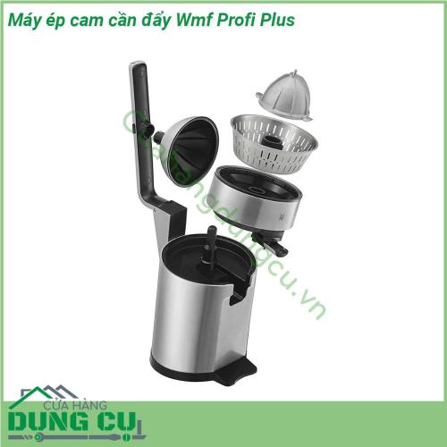 Máy ép cam cần đẩy Wmf Profi Plus được chế tác với chất liệu thép không gỉ 18 10 inox cao cấp vốn được sử dụng trong các thiết bị y tế với đặc tính không bị oxy hoá “trơ” khi tiếp xúc ở nhiệt độ cao khả năng chống trầy xước và móp méo do va đập bề mặt sáng bóng độ bền cao dễ chùi rửa Máy thiết kế cần đẩy không bẩn tay ko mất sức cổ ép hiện đại vắt kiệt bã