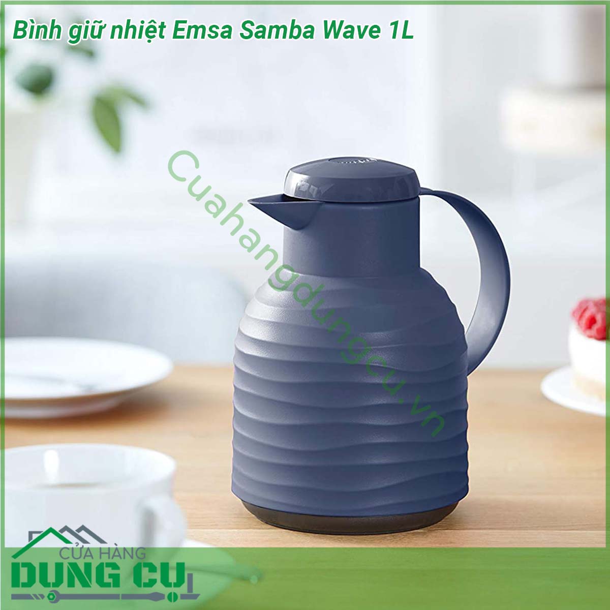 Bình giữ nhiệt Emsa Samba Wave 1L có bề mặt thiết kế dạng sóng rất hiện đại  Lớp vỏ với chất liệu cao cấp có độ chắc chắn cao  Chất liệu lớp vỏ được làm bằng nhựa PP cao cấp và bền bỉ hơn Thiết kế và sản xuất hoàn thiện đến mức bình có khả năng chống rò rỉ tới 100 Đặc biệt có khả năng giữ ấm 12 giờ và giữ lạnh lên đến 24 giờ