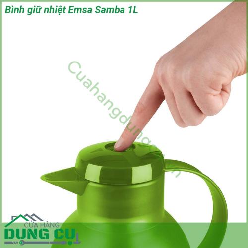 Bình giữ nhiệt Emsa Samba 1L là thiết kế đặc trưng của EMSA giúp rót nước dễ dàng mà không cần xoay mở nắp bình  Vỏ bình được làm bằng nhựa mờ cao cấp thiết kế đơn giản trang nhã nhiều màu sắc  Màu sắc nổi bật quai cầm chắc chắn không lo đổ vỡ Bình giữ nhiệt EMSA SAMBA có lớp giữ nhiệt bằng chân không bên trong thiết kế thuỷ tinh tráng men chịu lực siêu bền