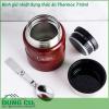 Bình giữ nhiệt đựng thức ăn Thermos 710ml với thiết kế nhỏ gọn kiểu dáng sang trọng  thiết kế an toàn bên trong và bên ngoài bình được chế tạo hoàn toàn bằng thép không gỉ chống trầy xước cho độ bền cao khi sử dụng hàng ngày Bình giữ nhiệt đựng thức ăn Thermos sẽ là người bạn đồng hành không thể thiếu của bạn cho mỗi chuyến đi du lịch công ty hay đến trường học   