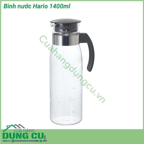 Bình nước Hario 1400ml được làm bằng thủy tinh thổi thủ công Kiểu dáng sản phẩm quý phái chất lượng đến từng chi tiết Do đó đây sẽ làm sản phẩm “tô đậm” nên sự tinh tế và sang trọng của phòng bếp