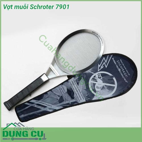 Vợt muỗi Schroter 7901 có thiết kế khoa học Nhờ thiết kế công thái học nhẹ vợt giúp mang đến sự thoải mái và khả năng kiểm soát Phần khung lớn giúp dễ dàng phán đoán vị trí của côn trùng gây hại và việc dọn dẹp cũng dễ dàng như lắc hoặc gạt xác côn trùng ra khỏi lưới  