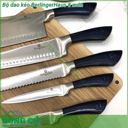 Bộ dao kéo BerlingerHaus 8 món với chất liệu lưỡi thép không gỉ và cán thép chống trượt kèm theo là giá để rất gọn gàng và sang trọng Với thiết kế chuyên dụng dùng cho nhiều mục đích đa dạng khi làm bếp từ việc chặt xương thái thịt gọt rau củ cho đến việc chiên xào thức ăn tất cả đều có trong bộ dao và dụng cụ nhà bếp Berlinger Haus Đây sẽ là bộ sản phẩm hữu dụng hỗ trợ cho các bà nội trợ trong việc tạo ra các món ăn ngon một cách nhanh chóng