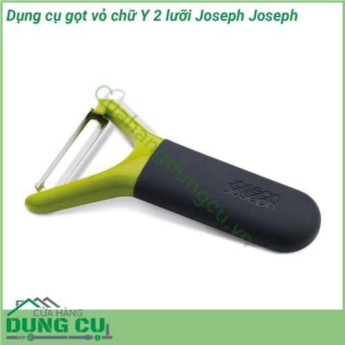 Dụng cụ gọt vỏ chữ Y 2 lưỡi Joseph Joseph sản phẩm được chế tác với chất liệu thép không gỉ cao cấp không bị oxy hoá trơ khi tiếp xúc ở nhiệt độ cao khả năng chống trầy xước và móp méo do va đập giúp lưỡi nạo luôn bền sắc