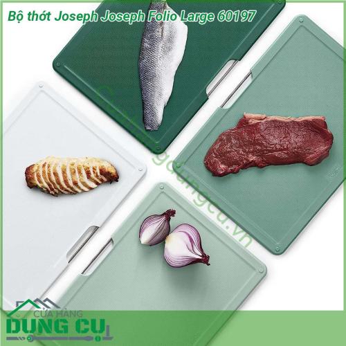 Bộ thớt Joseph Joseph Folio Large 60197 bề mặt cắt dễ dàng thân thiện với dao với các cạnh bắt vụn chân chống trượt Thớt được mã hóa màu cho các loại thực phẩm khác nhau  Vật liệu cao cấp không chứa BPA rất an toàn cho sức khỏe
