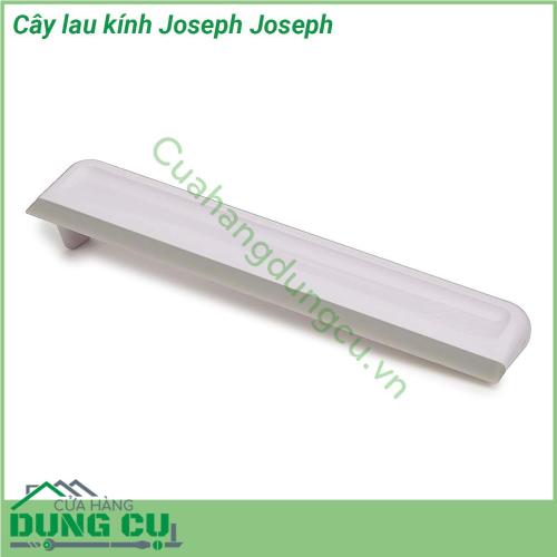 Cây lau kính Joseph Joseph là dòng gạt kính cao su kiểu dáng thanh mảnh gọn gàng này có lưỡi chổi silicon mềm dẻo để làm sạch chính xác và một móc treo tiện dụng để treo trên tấm chắn hoặc kệ vòi hoa sen Lưỡi gạt kính nước bằng silicon bền chắc bám sát vào bề mặt kính nhanh chóng loại bỏ sạch sẽ hơi nước và bụi bẩn mà nếu lau bằng khăn không thể sạch được