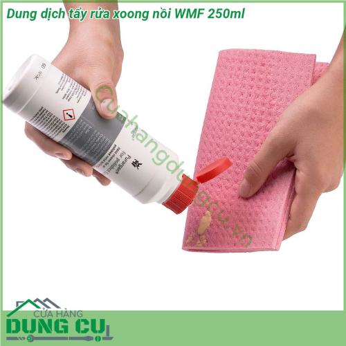 Dung dịch tẩy rửa xoong nồi WMF 250ml giúp làm sạch các vết ố vàng bị két bám bẩn bởi dầu mỡ khó đánh rửa một cách nhanh chóng đem lại vẻ sáng bóng cho xoong nồi Với thành phần khoáng chất làm sạch tự nhiên (canxi cacbonat) xà phòng tự nhiên và natri cacbonat (soda) nên rất vệ sinh và an toàn Không hại da tay và môi trường