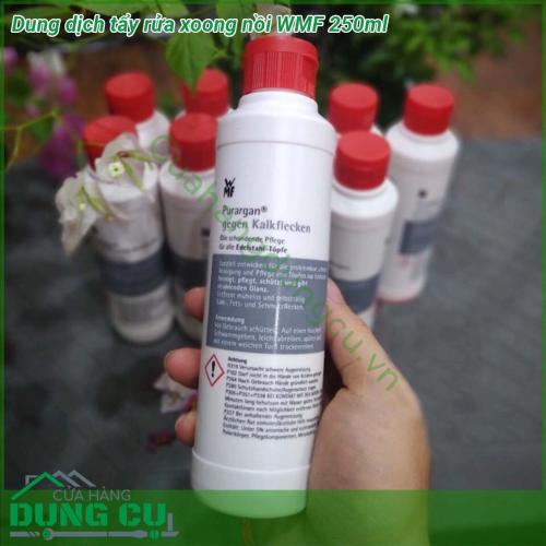 Dung dịch tẩy rửa xoong nồi WMF 250ml giúp làm sạch các vết ố vàng bị két bám bẩn bởi dầu mỡ khó đánh rửa một cách nhanh chóng đem lại vẻ sáng bóng cho xoong nồi Với thành phần khoáng chất làm sạch tự nhiên (canxi cacbonat) xà phòng tự nhiên và natri cacbonat (soda) nên rất vệ sinh và an toàn Không hại da tay và môi trường