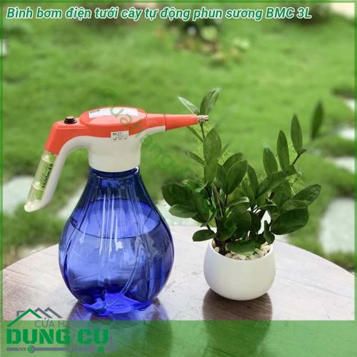 Bình bơm điện tưới cây tự động phun sương BMC 3L gọn nhẹ phù hợp với việc chăm sóc hoa cây cảnh phun thuốc diệt côn trùng trong gia đình  Sản phẩm sạc pin Lithium có thể phun xịt được 30 bình 3 lít sau mỗi lần sạc đầy