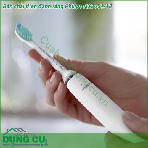 Bàn chải điện đánh răng Philips HX3651 13 được thiết kế mỏng nhẹ và tiện dụng giúp bàn chải đánh răng dễ cầm và sử dụng để bạn có được bàn chải sạch tuyệt vời mà không bị mỏi  Thời lượng pin kéo dài đến 14 ngày để có thể sử dụng trong thời gian dài mà không cần sạc  Công nghệ độc đáo loại bỏ mảng bám tốt hơn tới 3 lần so với bàn chải đánh răng thủ công