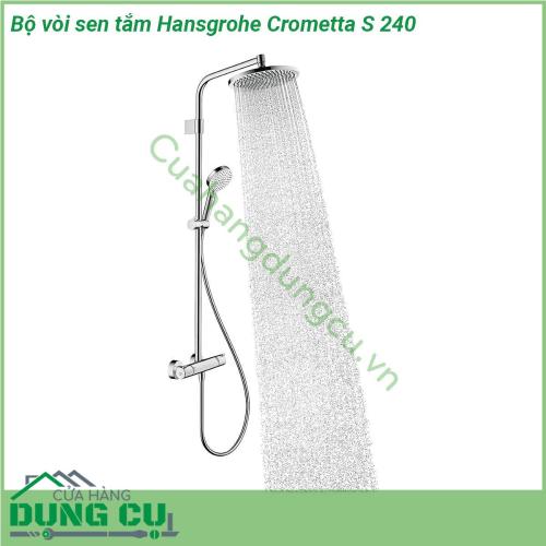 Bộ vòi sen tắm Hansgrohe Crometta S 240 gồm một sen tay 1 bát sen trần 1 dây cấp nước 1 bộ điều chỉnh nhiệt độ 1 thanh trượt  Sản phẩm được làm từ chất liệu đồng không có chì nên an toàn khi sử dụng và dễ dàng làm sạch các lỗ nước bằng silicon Các đầu vòi làm bàng Silicon đặc biệt giúp dễ lau chùi và chống bám bẩn trên thiết bị vệ sinh BOLTIC LEVER LOCK tay nắm được khóa chặt hơn tránh tình trạng nhỏ nước