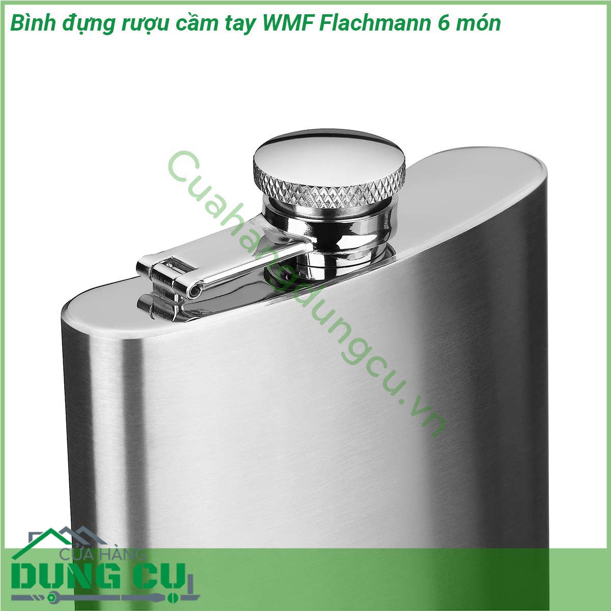 Bình đựng rượu cầm tay WMF Flachmann 6 món được làm từ chất liệu thép không gỉ Cromargan 18 10 không mùi vị chống được axit cực kì an toàn cho sức khỏe Kiểu bình bo dẹp độc nhất chắc chắn đơn giản mà tinh tế nắp đậy kín không để chảy hoặc bay hơi rượu quý bên trong bình  Bình có thiết kế chống rò rỉ hoàn toàn đảm bảo không có giọt nào thoát ra ngoài bất kể hoạt động nào Trong khi phễu đi kèm đổ đầy bình dễ dàng và không bị tràn