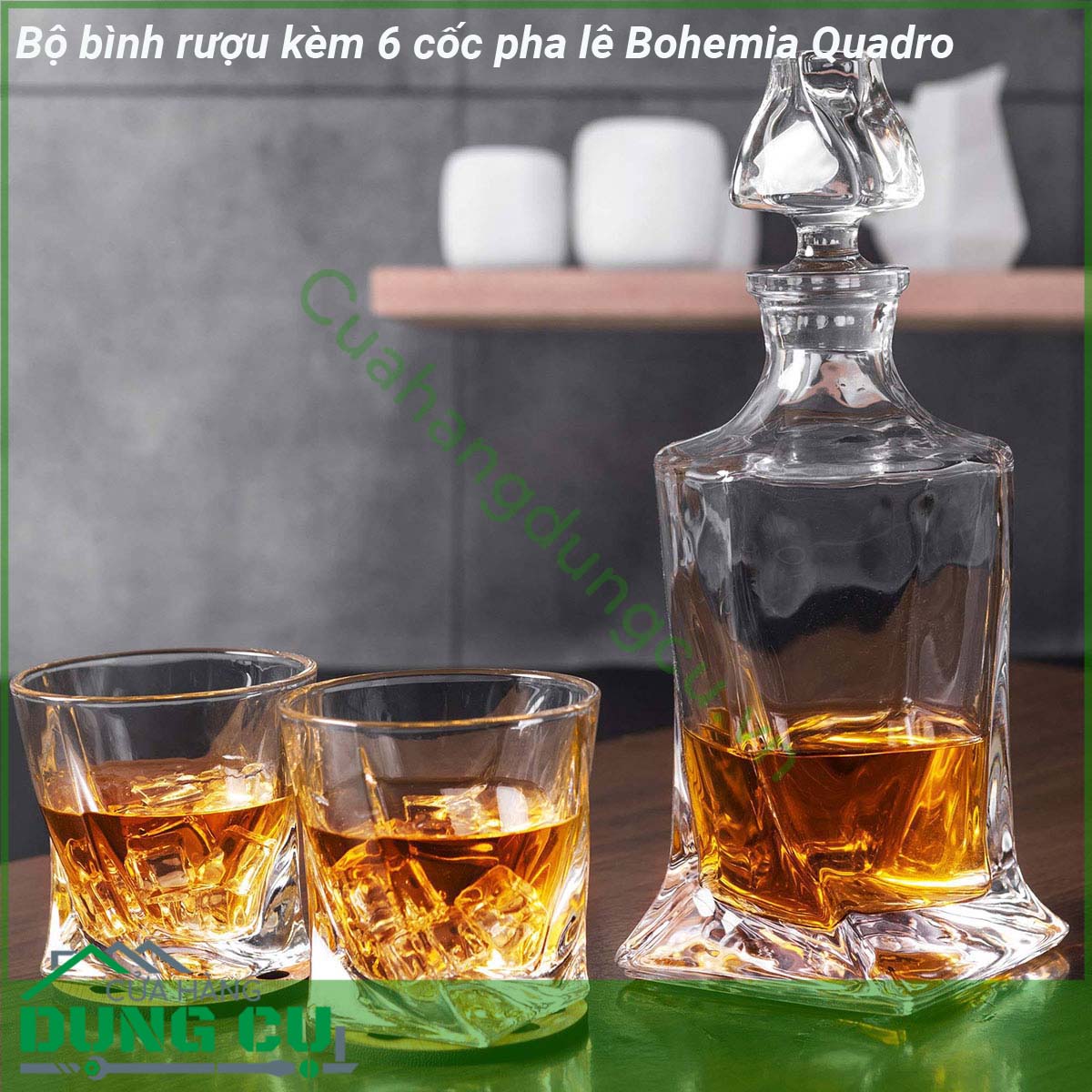 Bộ bình rượu 400ml + 6 cốc pha lê Bohemia Quadro 55ml được làm bằng pha lê cao cấp có thể chịu nhiệt lên hơn 400 độ C  không có chứa chất BPA  Bình rượu có thiết kế thân bình và nắp đậy cao cấp tạo nên sự tinh tế và đẳng cấp Các cốc pha lê Quadro có thiết kế đơn giản nhỏ gọn và vẻ đẹp khó cưỡng mang đến sự thanh lịch và sang trọng cho mỗi lần sử dụng