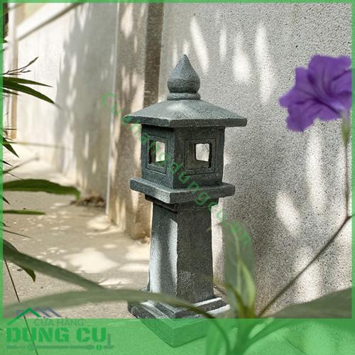 Đèn tháp vuông giả đá 80 cm để sân vườn ngoài trời